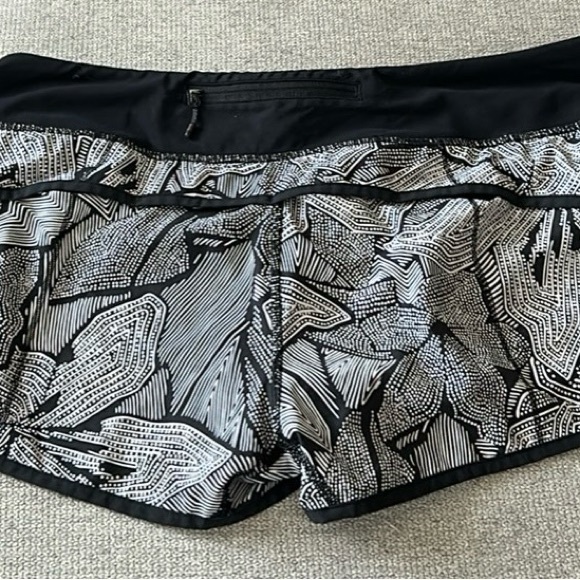 Lulu Black and White Women Shorts - Picture 2 of 4